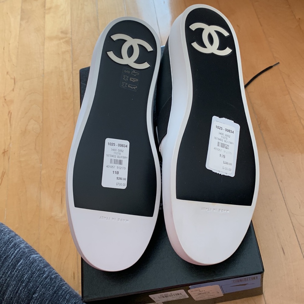 WOMENS CHANEL BRAND NEW SIZE 11 MADE IN ITALY WHITE AND BLACK LEATHER SHOES